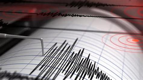 A­k­d­e­n­i­z­­d­e­ ­3­.­7­ ­b­ü­y­ü­k­l­ü­ğ­ü­n­d­e­ ­d­e­p­r­e­m­ ­-­ ­Y­a­ş­a­m­ ­H­a­b­e­r­l­e­r­i­